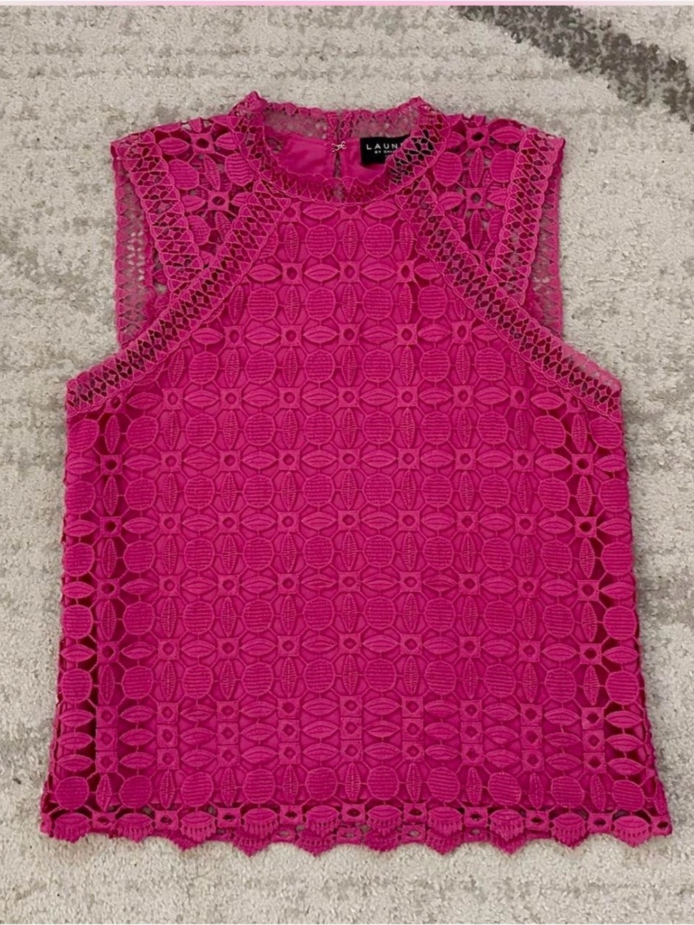 Laundry By Shelli Segal Fuchsia Crochet Lace Sleeveless Top